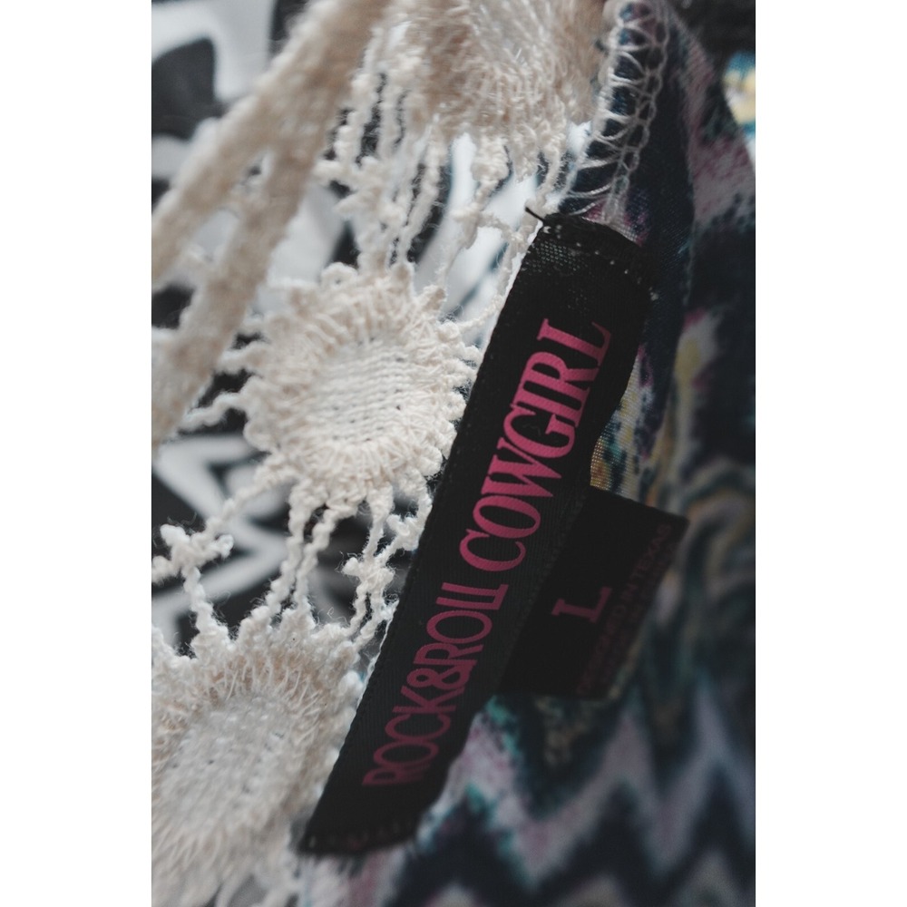 Rock & Roll Cowgirl Tunic Top L Crochet Chevron Lace Trim Western Boho Festival - Picture 6 of 6